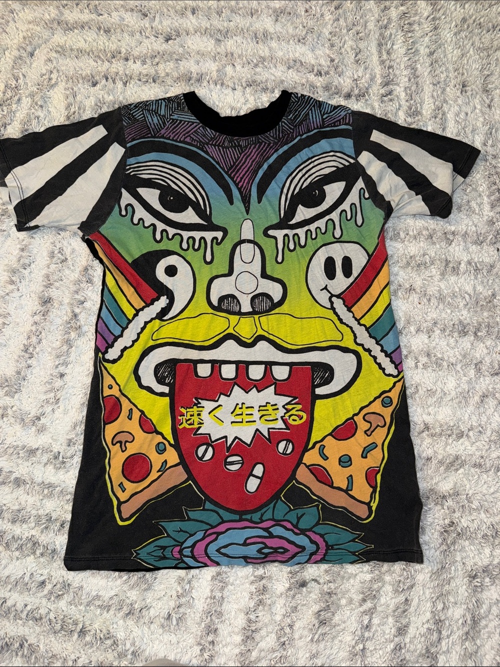 Silence & Noise Urban Outfitters M VTG Graphic Tee Bold Face Art Lazy & Crazy